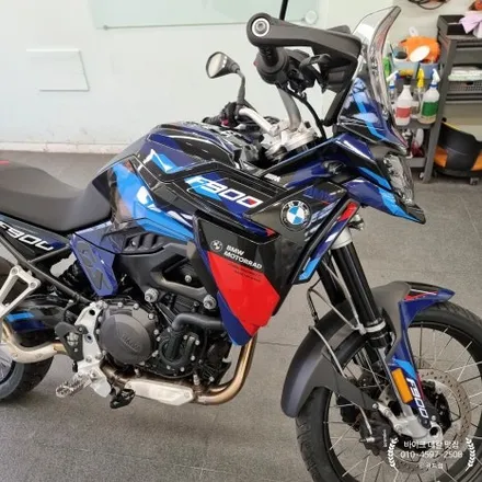 부산 바이크 데칼 시공 BMW F900 GS l 위드랩 X DAB RABBIT / 부산 강서 신호동