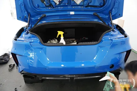 유색이 지겹다면? BMW Z4 전체 랩핑 시공(에이버리 사틴 다크 그레이) / 부산 강서구, 김해, 창원