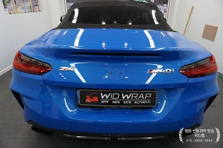 유색이 지겹다면? BMW Z4 전체 랩핑 시공(에이버리 사틴 다크 그레이) / 부산 강서구, 김해, 창원