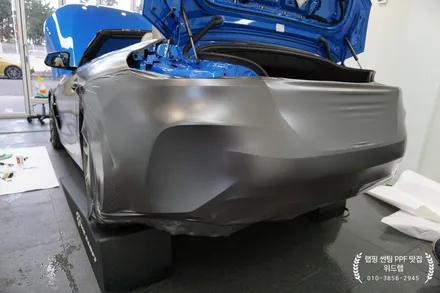 유색이 지겹다면? BMW Z4 전체 랩핑 시공(에이버리 사틴 다크 그레이) / 부산 강서구, 김해, 창원