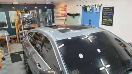 BMW 6GT 루프스킨 시공(에이버리슈프림, 택랩 글로스블랙)신호동 명지 용원 화전동 랩핑 / 부산 강서 신호동