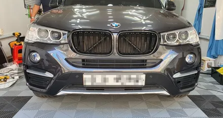 BMW X4 크롬 죽이기 은색 죽이기 랩핑(3M 2080 유광블랙)국제신도시 랩핑 명지 신호동 용원 녹산 랩핑 썬팅 PPF 위드랩 / 부산 강서 신호동