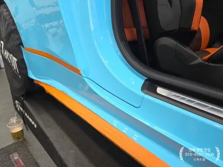 부산 전체 랩핑 전문 – BMW M4 타이니봇 글로스 베이비 블루 전체 랩핑 시공 / 부산 강서 신호동