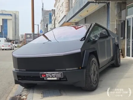 부산 전체랩핑 │ 테슬라 사이버트럭 사틴블랙 전체 랩핑 부산 테슬라 랩핑 위드랩 / 부산 강서 신호동