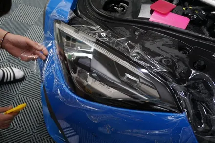 유색이 지겹다면? BMW Z4 전체 랩핑 시공(에이버리 사틴 다크 그레이) / 부산 강서구, 김해, 창원