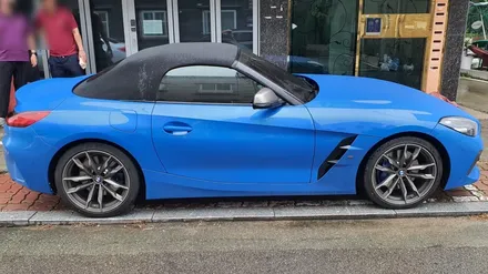 유색이 지겹다면? BMW Z4 전체 랩핑 시공(에이버리 사틴 다크 그레이) / 부산 강서구, 김해, 창원