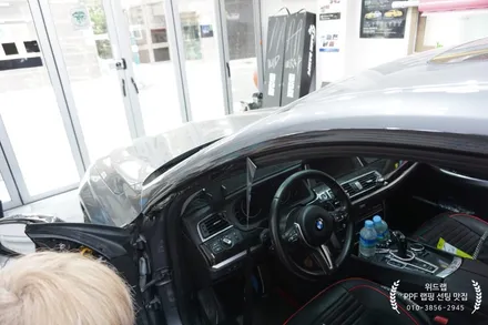 BMW5GT 차량 정붙이기! 외부크롬죽이기+홀로그램 PPF+실내 랩핑(매트릭스 블랙) 부산 경남 창원 명지 오션시티 장유 율하 진해 용원 PPF 랩핑 맛집 위드랩 / 부산 강서구, 김해, 창원