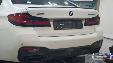 백색정장입고 달린다! BMW M550i 전체 무광 PPF + 블랙 PPF 시공 2탄(모터스킨 PPF)부산 경남 창원 명지 국제신도시 오션시티 신호동 다대포 용원 PPF 맛집 위드랩 / 부산 강서 신호동