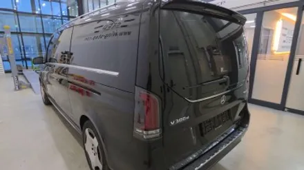 벤츠 V클래스 전동사이드스텝 끝판왕! LED 면발광 윙스텝으로 완성한 완벽한 핏 / 경기 안산