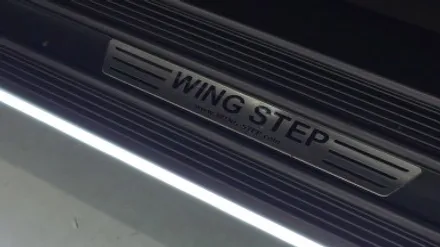 벤츠 V클래스 전동사이드스텝 끝판왕! LED 면발광 윙스텝으로 완성한 완벽한 핏 / 경기 안산