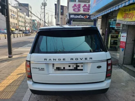 레인지로버 전체썬팅 수입차 중고차 신차 대환영 루마버텍스수유점에서 강북 수유동 수유역 우이동  가오리 삼양동 인수동 419 화계사 창동 노원 월계동 번동 썬팅전문샵 / 서울 강북구 수유동
