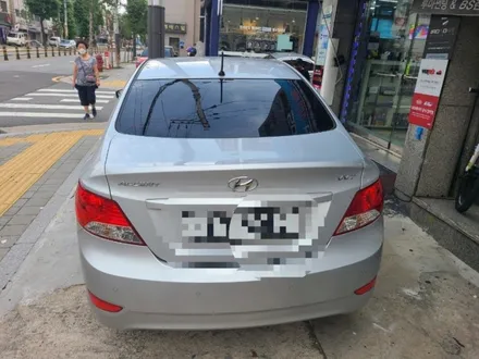 액센트 뽀글이 썬팅 재썬팅 루마버텍스 수유점에서 수유동 미아 창동 방학 쌍문 인수동 우이동 번동 삼양동 노원 월곡동 월계동 수입차 중고차 신차썬팅 / 서울 강북구 수유동