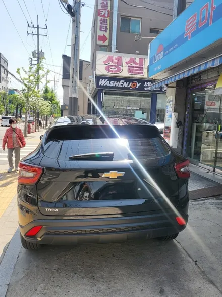 트래스 쉐보레 신차썬팅 루마버텍스수유점에서 네비매립 후방센서 후방카메라 강북 강남 수유동 미아동 인수동 창동 노원 쌍문동 썬팅전문샵 / 서울 강북구 수유동