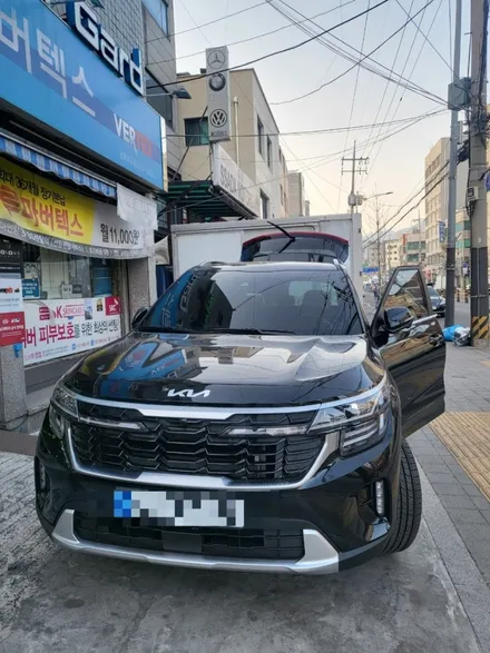 셀토스 신차썬팅 버텍스900 루마버텍스수유점에서 강북 강남 수유동 미아 인수동 우이동 삼양동 길음 화계사 창동 쌍문 노원 네비매립 블랙박스 경보기  썬팅전문샵 / 서울 강북구 수유동