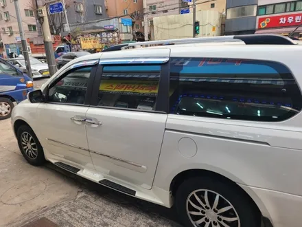 그랜드 카니발 레인보우 v90 썬팅할인 중고차재썬팅 수입차썬팅 강북 미아 도봉 노원 의정부 창동 쌍문 인수 우이 썬팅전문샵 네비매립 / 서울 강북구 수유동