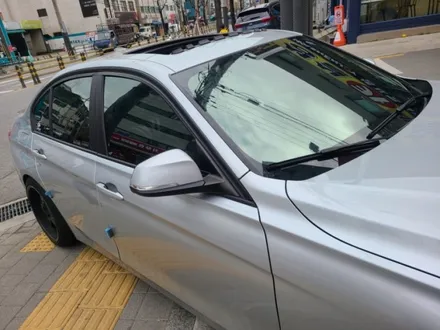BMW  3시리즈 bmw 320i 수입 스포츠 세단 아이로드 아이비스fx 반반사 재썬팅  수입차전문썬팅샵 수유 미아 도봉 강북 쌍문 우이 인수 길음 정릉 번동 / 서울 강북구 수유동