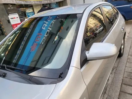 전면썬팅 부분썬팅 재썬팅 환영 아반떼재썬팅 루마버텍스수유점에서강북 강남 수유 미아 도봉 창동 쌍문 번동 우이동 가오리 인수동 419  수입차 중고차 신차썬팅 네비전문샵 / 서울 강북구 수유동