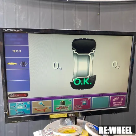 [리휠][마산휠도색] 벤츠 E300 마차휠 ST (대만산) 블랙 폴리쉬 휠도색 및 샴페인 골드 캘리퍼도색 / 진주, 창원, 순천
