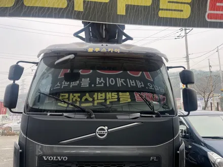 볼보트럭전면썬팅.볼보화물차전면썬팅.대형화물차썬팅.대형화물차전면썬팅.화물차열차단썬팅.화물차블랙박스.볼보화물차열차단썬팅.