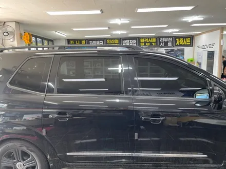 ◆코란도투리스모열차단썬팅~~투리스모썬팅재작업~~어보브하츠썬팅~~어보브썬팅~~코란도투리스모썬팅재작업~~어보브시흥점◆