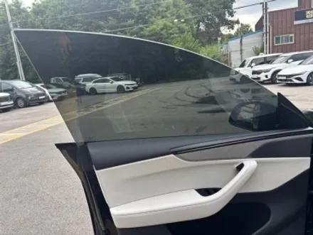 광주레이노썬팅  고민이라면? 테슬라 모델Y F95 농도 추천 27 12 05 비교 / 광주 광산구 수완동