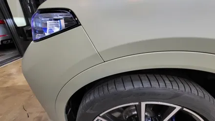 인천 서구 가정동 bmw x7 무광카키그린 전체랩핑 시공 / 인천 서구 가정동