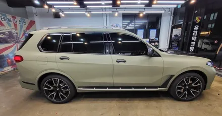 인천 서구 가정동 bmw x7 무광카키그린 전체랩핑 시공 / 인천 서구 가정동