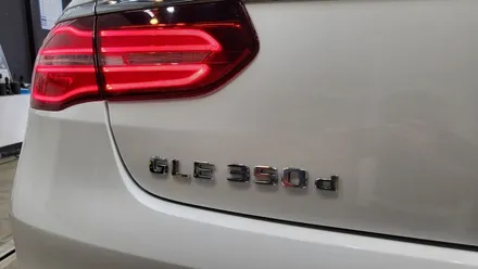 [벤츠 GLE쿠페] 순정 느낌의 유광 화이트 전체랩핑 시공 / 인천 서구 가정동