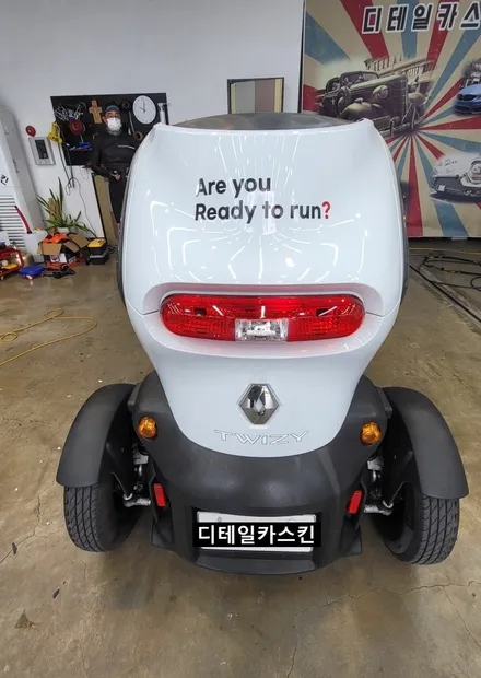 인천 서구 루원시티 르노 트위지 영문데칼 포인트데칼 랩핑 시공 / 인천 서구 가정동