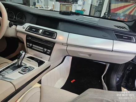 [BMW 7시리즈]  사틴 화이트 진주 / 우드몰딩 실내랩핑 시공 / 인천 서구 가정동