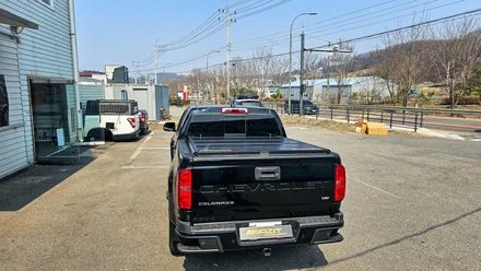 쉐보레 콜로라도 적재함 튜닝은 한미 4단 폴딩커버 (렉스커버)로 완성해 보세요. 콜로라도 전문 튜닝샵 용인아지트 입니다. / 용인, 광교, 성남, 판교