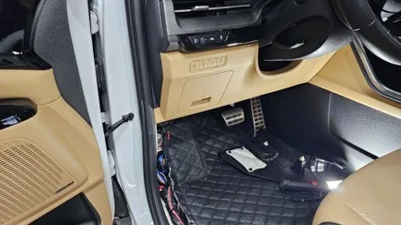 카니발 KA4에 인산철배터리 파워뱅크 GSP배터리 CAMPER-D 210C (지에스피 리튬인산철 캠퍼디) 시공 장착 후기입니다. 차박캠핑 전기는 용인아지트와 준비하세요. / 용인, 광교, 성남, 판교