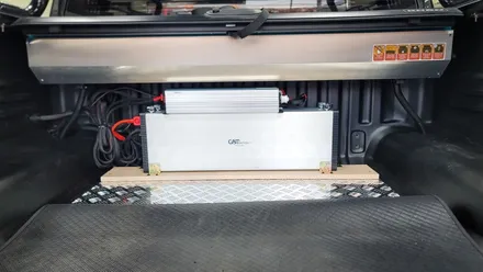 쌍용 렉스턴스포츠칸 적재함에 설치한 GSP 인산철 배터리 캠핑용 파워뱅크 300A, 3000W 인버터  시스템 작업입니다. / 용인, 광교, 성남, 판교