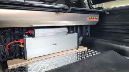 쌍용 렉스턴스포츠칸 적재함에 설치한 GSP 인산철 배터리 캠핑용 파워뱅크 300A, 3000W 인버터  시스템 작업입니다. / 용인, 광교, 성남, 판교