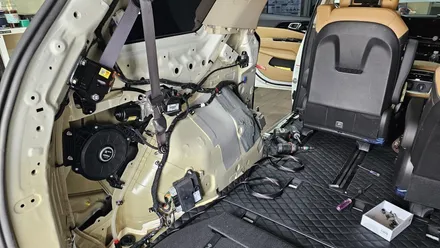 카니발 KA4에 인산철배터리 파워뱅크 GSP배터리 CAMPER-D 210C (지에스피 리튬인산철 캠퍼디) 시공 장착 후기입니다. 차박캠핑 전기는 용인아지트와 준비하세요. / 용인, 광교, 성남, 판교