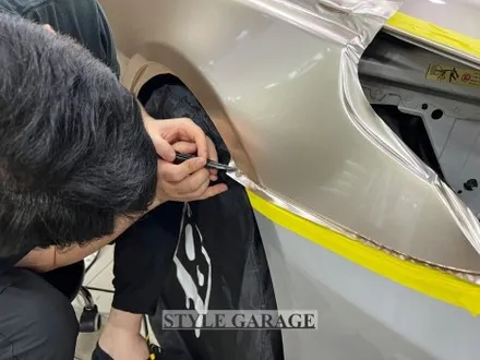 일산 BMW E60 528i 샴페인골드 퓨어화이트 전체랩핑 크롬죽이기 휠 랩핑 시공기 / 양천구 신정동