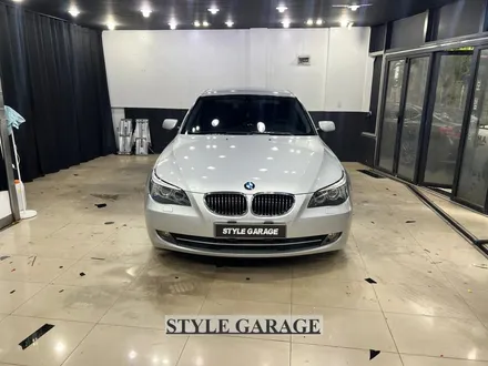 일산 BMW E60 528i 샴페인골드 퓨어화이트 전체랩핑 크롬죽이기 휠 랩핑 시공기 / 양천구 신정동