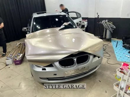 일산 BMW E60 528i 샴페인골드 퓨어화이트 전체랩핑 크롬죽이기 휠 랩핑 시공기 / 양천구 신정동