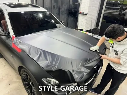 BMW 520d 매트블랙 전체랩핑 풀랩핑 휠도색 매력적인 컬러체인지 / 양천구 신정동