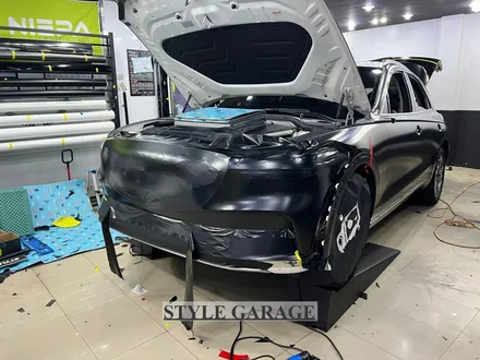 김포 제네시스 GV70 전기차 전체랩핑 시공 고광택 사틴블랙 컬러 체인지의 효과 / 양천구 신정동