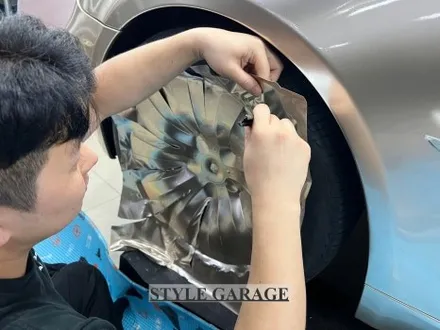 일산 BMW E60 528i 샴페인골드 퓨어화이트 전체랩핑 크롬죽이기 휠 랩핑 시공기 / 양천구 신정동