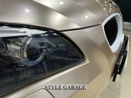 일산 BMW E60 528i 샴페인골드 퓨어화이트 전체랩핑 크롬죽이기 휠 랩핑 시공기 / 양천구 신정동