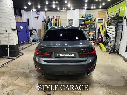 BMW 330i 사틴블랙 전체 랩핑 시공기 블랙하면 사틴 매트!! / 양천구 신정동