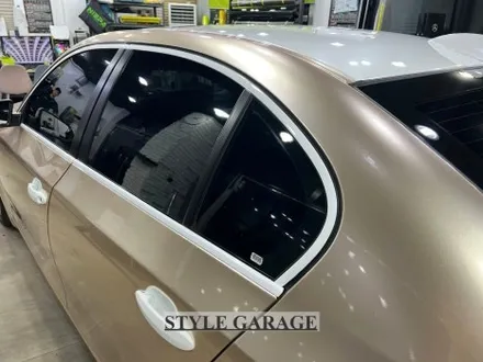 일산 BMW E60 528i 샴페인골드 퓨어화이트 전체랩핑 크롬죽이기 휠 랩핑 시공기 / 양천구 신정동