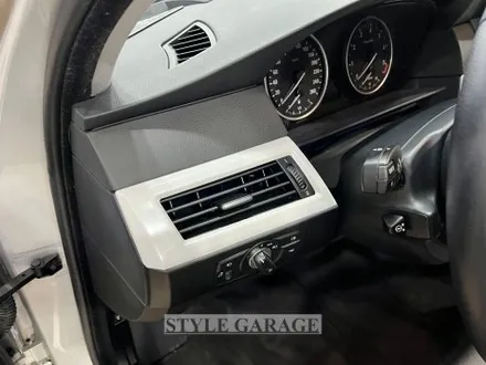 일산 BMW E60 528i 샴페인골드 퓨어화이트 전체랩핑 크롬죽이기 휠 랩핑 시공기 / 양천구 신정동