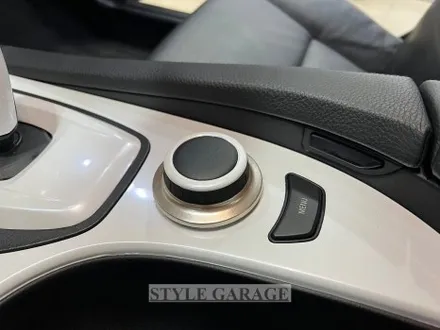 일산 BMW E60 528i 샴페인골드 퓨어화이트 전체랩핑 크롬죽이기 휠 랩핑 시공기 / 양천구 신정동