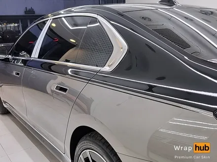 BMW 740d 듀오톤 랩핑 / 옥사이드 그레이에 리페어 블랙으로 투톤랩핑 - 랩허브 / 일산, 파주, 고양 자동차랩핑 전문 / 고양,일산,김포