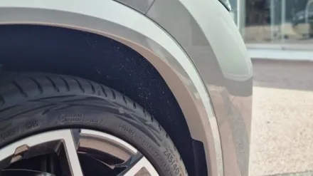 입고된 BMW X2, 순정 화이트에서 차크 그레이로 변신하는 과정 / 고양,일산,김포