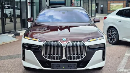 BMW 7시리즈 화이트 & 메탈릭 로즈, 대형 세단에 어울리는 극강의 투톤 랩핑 시공기 / 고양,일산,김포