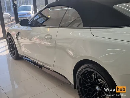 BMW M4 컨버터블, 오토벨벳 사틴블랙 랩핑으로 색다른 느낌! - 랩허브 / 일산, 파주, 고양 수입차 랩핑전문 / 고양,일산,김포